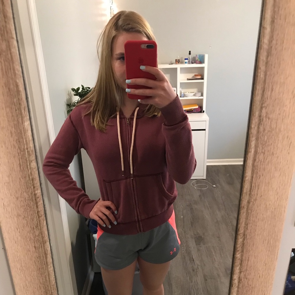 american eagle cropped hoodie